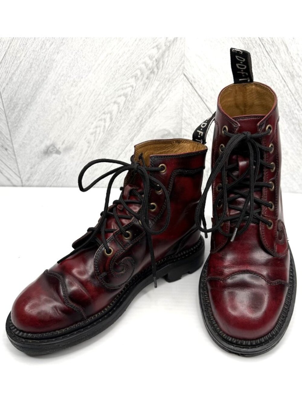 John Fluevog 7th Heaven Derby Swirl Womens 6.5 Burgundy Rub Off Boots Y2K